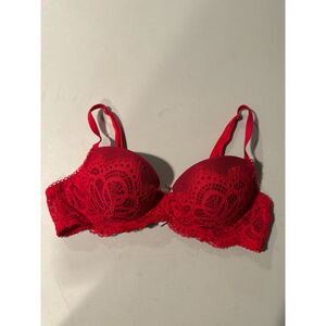 Victoria's Secret Dream Angels Bra Size 34B Red